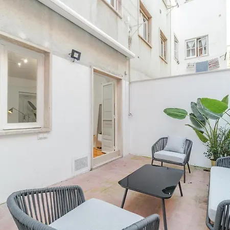 Casa Boma - Sunny And Spacious With Private Terrace - Alcantara Ii Lisboa